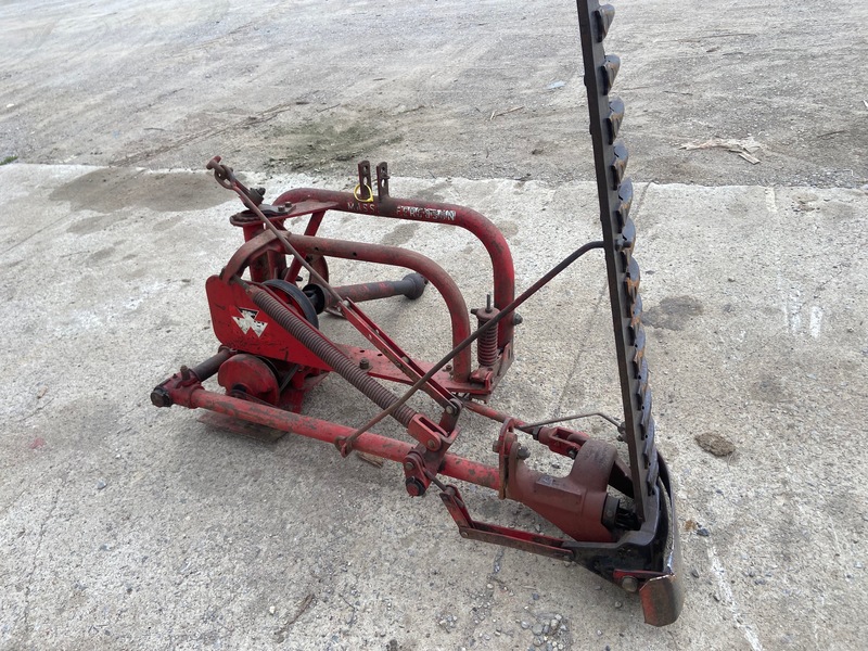 Miscellaneous  Massey Ferguson Sickle Mower - 7FT - Pitman Drive Photo